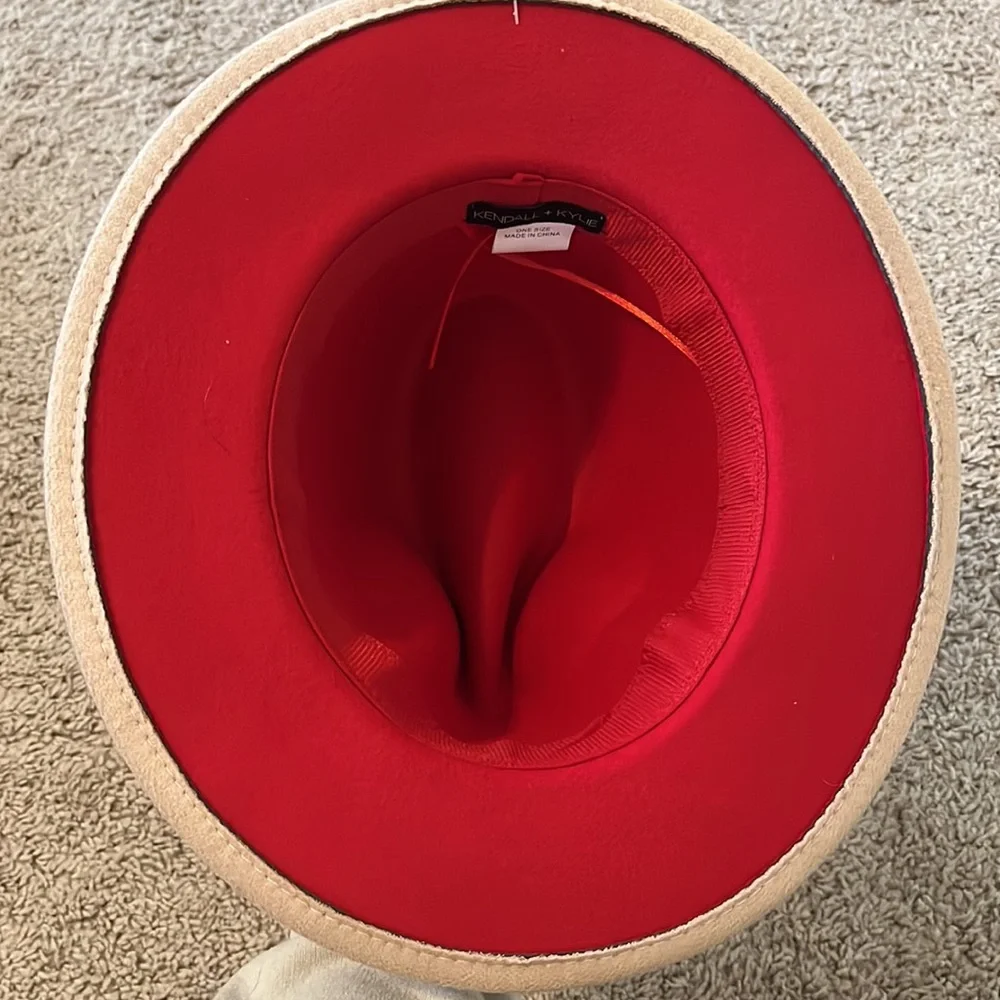 Hat - Picture 2 of 3